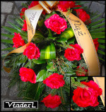 wiazanka-pogrzebowa-czerwone-roze