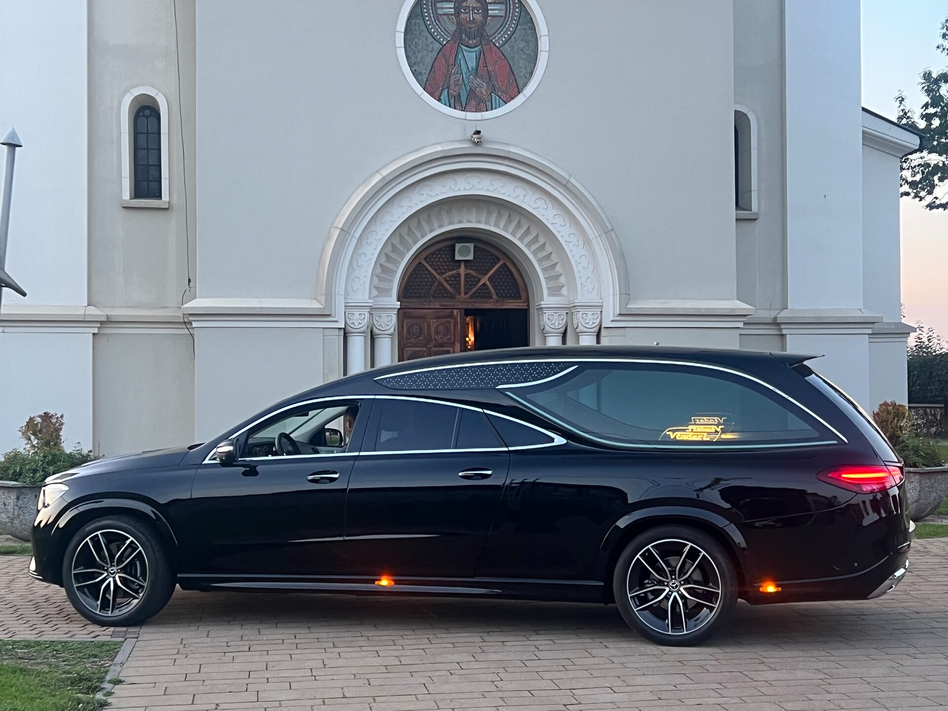 Karawan pogrzebowy Vladex Mercedes Karawan pogrzebowy Vladex Mercedes, Kraków